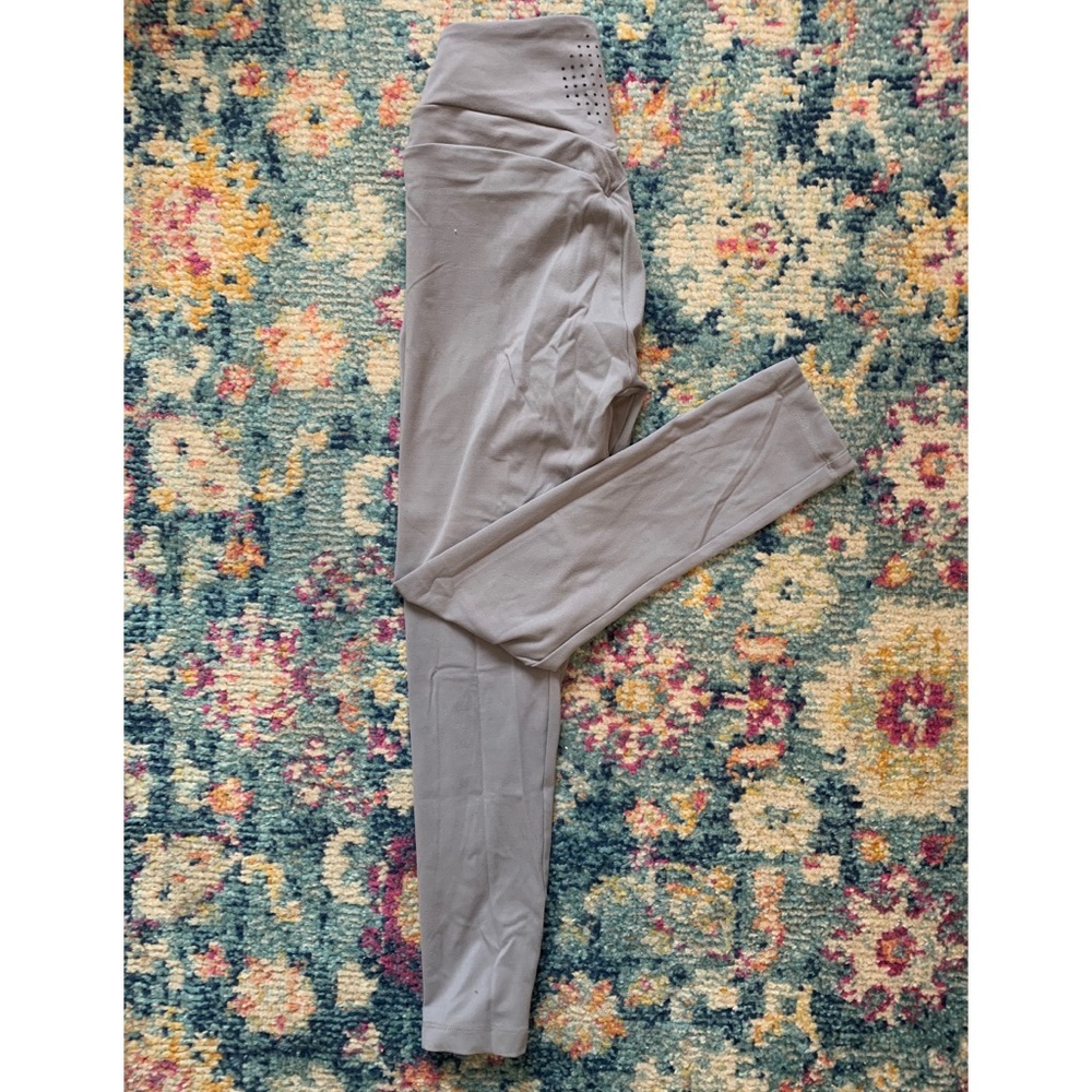 Whitney Simmons x Gymshark “Whitney Grey” Leggings